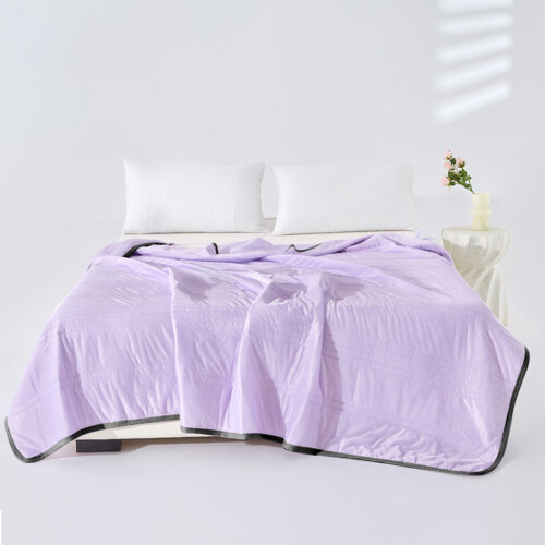 Lightweight Cotton Quilt for Summer Use