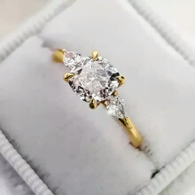 18K gult guldpläterad ring med oval kubisk zirkonia storlek