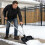 Kraftig snöskyffel med extra handtag1 6
