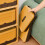 Bac de rangement empilable avec couvercle jaune 10 L 4