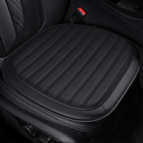 Capa protetora universal respirável para assento de carro.
