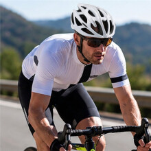 Cycling Helm Road Bike Helm in-Mold Bike Helm Breathable Cycling Bicycle Helm for Men and Women M