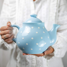 City to Cottage Ceramic 60 oz Teapot, Large Tea Pot for Bloomig and Loose Tea Leaf, Handcrafted Premium Teaware, Sky, Baby Blue Polka Dot Tea Pot for