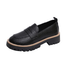 Mocassins femininos em couro PU com bico redondo e sola grossa, tamanho US 8,5.
