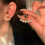 Orecchini pendenti a perno a forma di cuore con perle, 13 mm 1