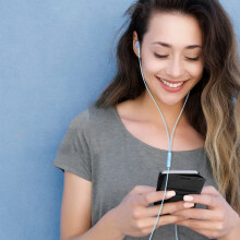 Écouteurs intra-auriculaires filaires avec réduction de bruit