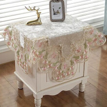 Τραπεζομάντιλο Patchwork με δαντέλα Damask 22x22 ίντσες με λουλούδια