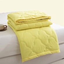 Yellow Summer Quilt Lightweight Breathable 100x150cm