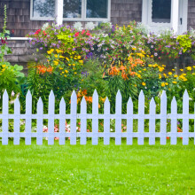 White Plastic Garden Fence Picket Edging for Lawn and
