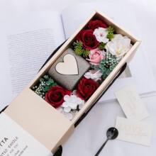 Valentine's Day Scented Candle Gift Box Aromatic Soy Wax 1