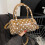 Borsa a tracolla con motivo alla moda e tracolla regolabile 4