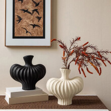 Black Plastic Glazed Flower Vase for Home Decor 1 Piece