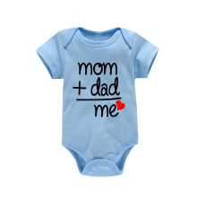 Baby-Bodys mit kurzen Ärmeln und Buchstabenprint, Größe 9M
