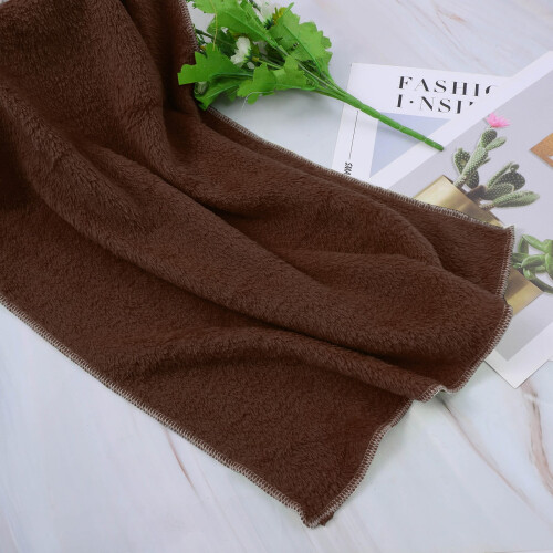 Couverture en flanelle marron uni 50 x 70 cm