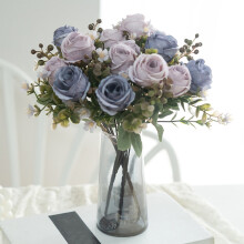 Bouquet de mariée d'extérieur avec fleurs artificielles en soie