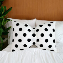 Coussin décoratif à nœud papillon, 30 cm