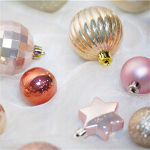 Boules de Noël colorées (lot de 12)
