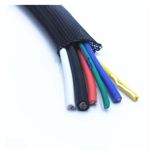 Black PET Insulated Expandable Cable Sleeve 2