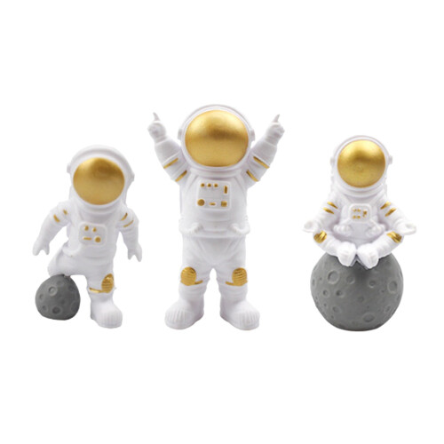 Astronaut Figurines Cake Topper Set 3 Pieces 1