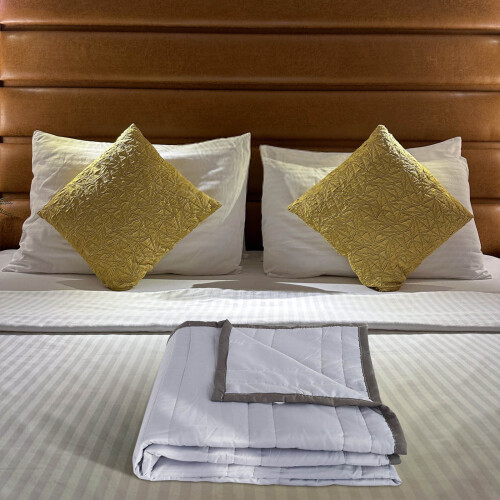 Cotton Cooling Blanket 39x55 Inch Soft Summer Throw 2