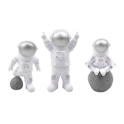 Astronaut Figurines Cake Topper Set 3 Pieces 1