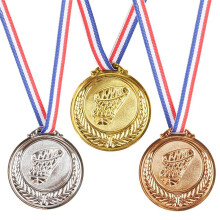Basket 3-Medaljer, Guld, Silver, Brons, Vinnarmedalj med Band 1:A 2:A 3:E Barnmetallmedalj, Stilvinnare