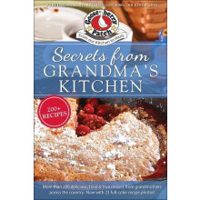Secrets from Grandmas Kitchen by Gooseberry Patch Paperback Book