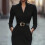 Abito midi aderente da donna nero con scollo a V e maniche lunghe 4