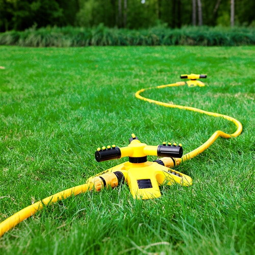 The Three-head Nozzle Automatically Rotates 360 Degrees, Automatically Sprays Water, And Quickly Inserts The Pacifier, Made Of 2
