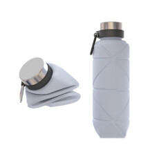 Buidéal Uisce Fillte Silicone 700 ml don Aimsir Amuigh le Búcla Crochta, Cupán Taistil Inrianaithe Dofhoirfe, Liath