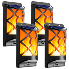 Sada 4 solárních plamenných světel pro venkovní použití s 3D blikajícími LED plameny – 66 ultra jasných LED diod, vodot