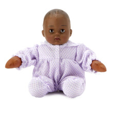 Madame Alexander 12" Huggums de cuadros lavanda, tono de piel oscura
