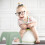 Sgabello per bambini con base antiscivolo e design portatile 7