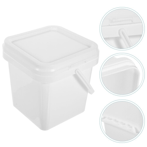 White PP Paint Bucket with Lid and Handle 7.5 L