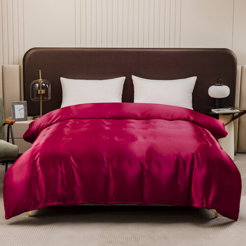 Solid Color Silk Duvet Cover with Zipper Closure 1