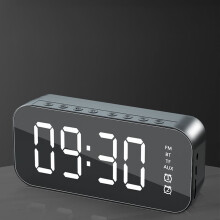 Bluetooth hangszóró ébresztőórával és FM rádióval