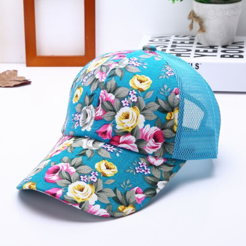 Boné com aba estampada floral para proteção solar durante esportes