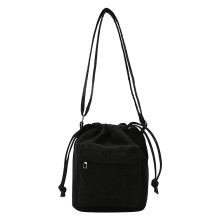 Mini kabelka Crescent Tote s nastaviteľným popruhom