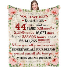 Couverture pour 44e anniversaire (femme) 40" x 50"