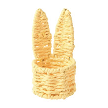 Panier de Pâques en forme de lapin tressé avec anse, motif floral tressé.