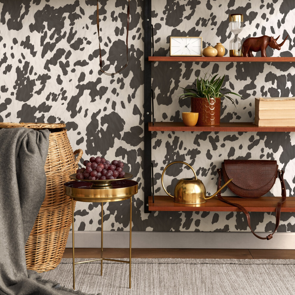 B&Q - Black & White Cowhide Wallpaper Animal Print Feature Wall - Image 2
