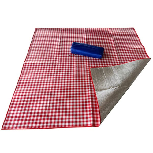 Extra Large Waterproof Picnic Blanket 3-Layer Red