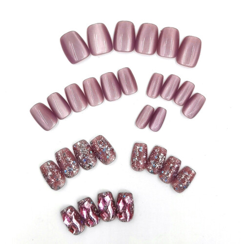 Faux ongles violets œil de chat avec accents de strass