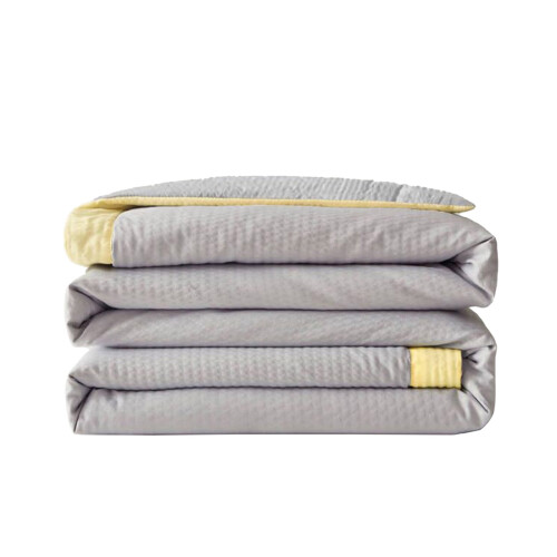 Couette double Black Friday – Fine, lavable en machine 1