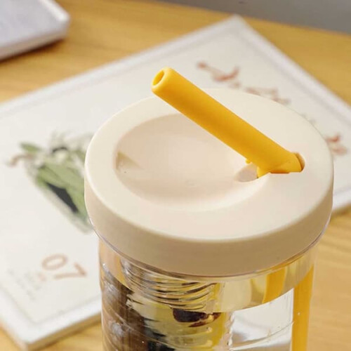 Water Bottle with Straw and Infuser 700ml 2