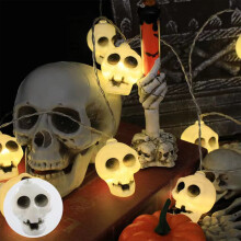 Cordão de luzes LED de Halloween com design de caveira (20 luzes)