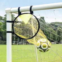 Siatka do gry w piłkę nożną na zewnątrz, bramka do celnego kopania, trening strzelecki