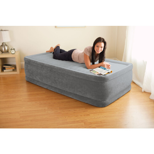 Single Air Mattress with Pump, 191x99 cm