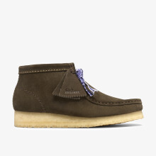 (Standard, 6.5 (Adults')) Wallabee Boot. Dark Olive Sde