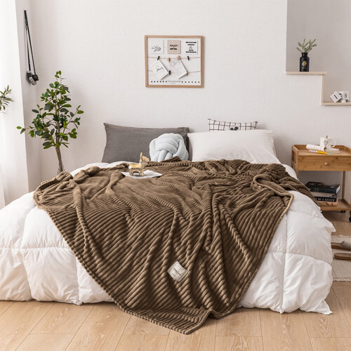 Pink fleece throw blanket 100x120cm